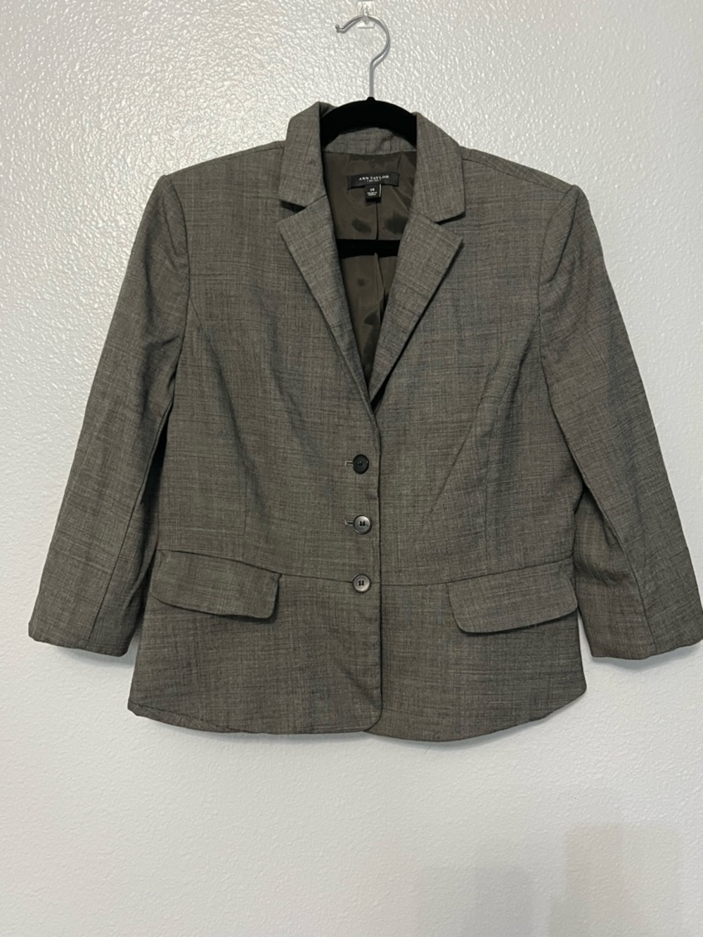 Ann Taylor taupe cropped Blazer jacket